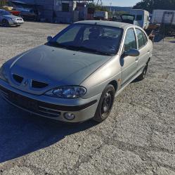 Renault Megane, 2000г., 220540 км, 111 €