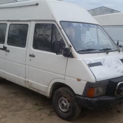 Бус Renault Trafic 2.1д на части