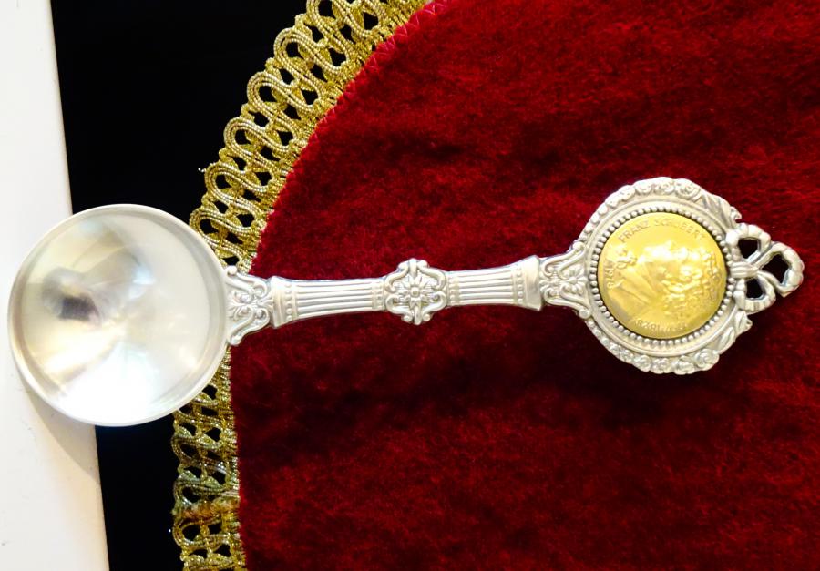Калаена лъжица Wmf, портрет на Шуберт, позлата.