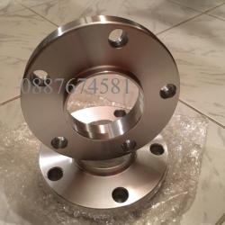 Чисто Нови Оригинални Фланци 5x112mm, Mercedes