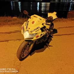 Suzuki gsxr Srad 600