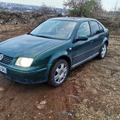 Volkswagen Bora, 2001г., 183000 км, 111 лв.
